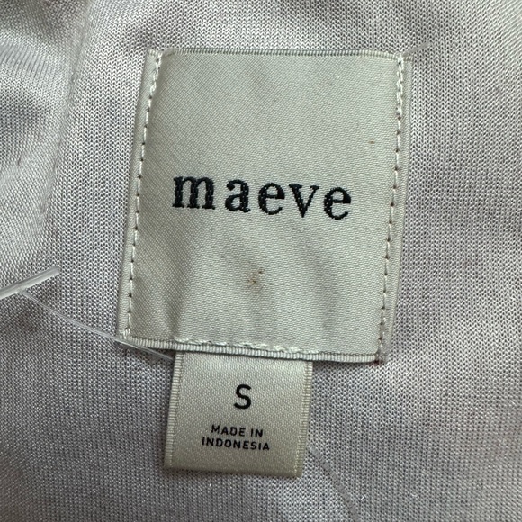 Maeve Checkered Puff Sleeve Velvet Blouse in Pink and Brown - Picture 6 of 8